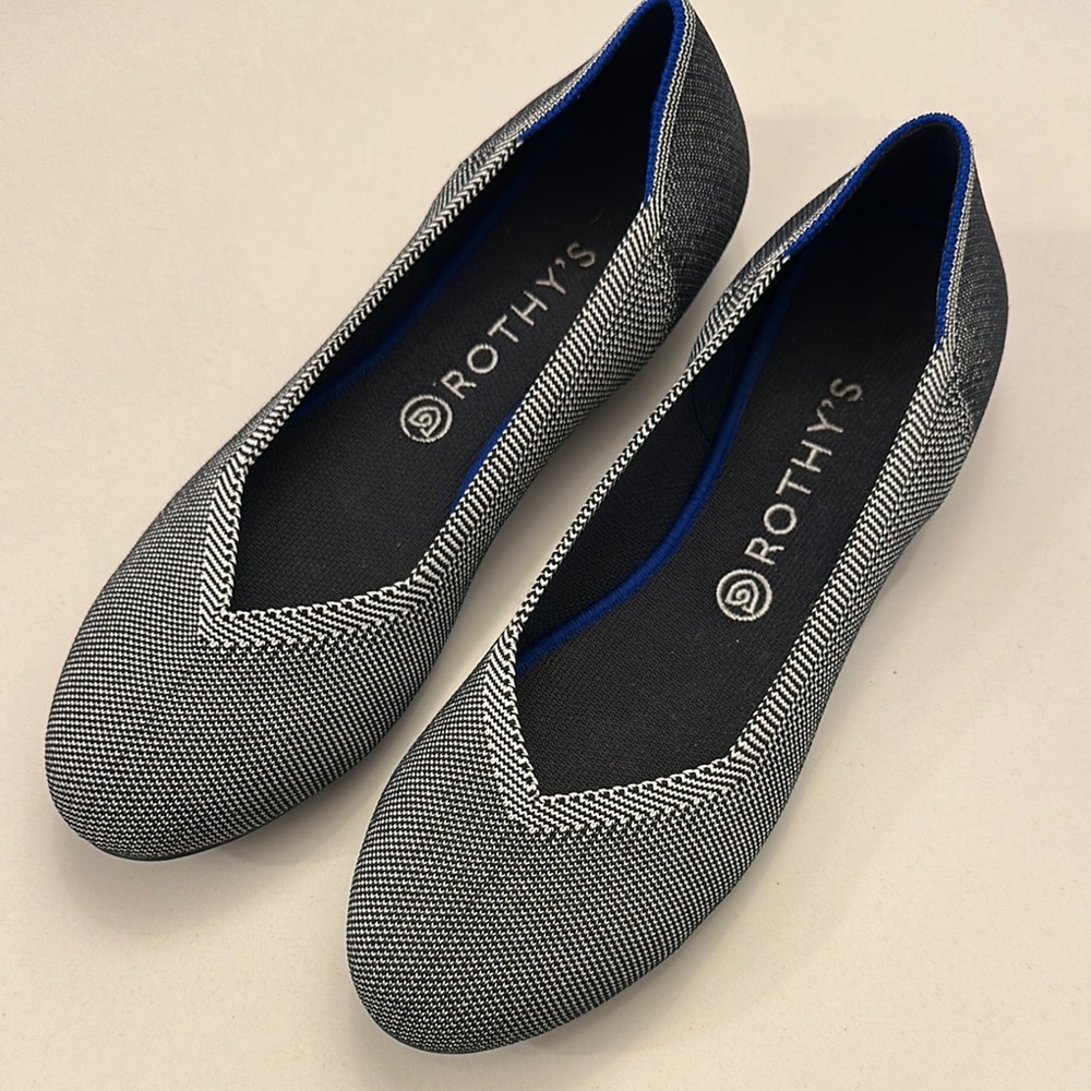 Rothy's Black/White Slip-On Flats with Elastic Panels, size 11.5.